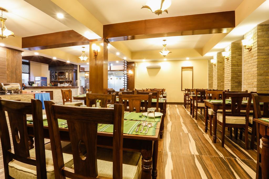 Da Yatra Courtyard Hotel Pokhara Exterior foto